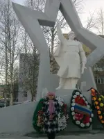 Памятник «Воину-освободителю», Россия, ХМАО, Нефтеюганск, 3-й микрорайон, 21