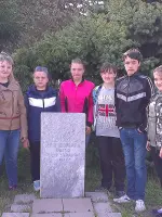 Памятная плита полного кавалера ордена Славы И.М. Калиничева, улица Ленина