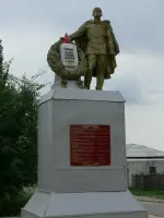 Братская могила советских воинов, улица Ленина