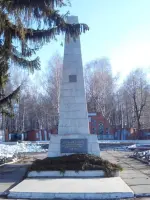 Обелиск павшим воинам, улица Горького