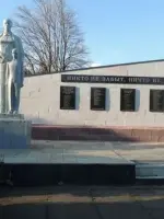 Памятная стелла воинам – землякам, погибшим в Великой Отечественной войне, Россия, Краснодарский край, Новопокровский район, поселок Незамаевский
