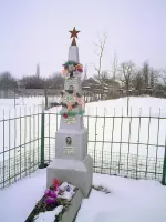 Братская могила трактористов-коммунистов, расстрелянных немецкими захватчиками, Россия, Ростовская область, Аксайский район, станица Грушевская