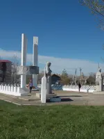 Обелиск Славы воинам-землякам в п. Горный Краснопартизанского района Саратовской области, Россия, Саратовская область, Краснопартизанский район, поселок Горный, Чапаевская улица