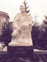 Памятник Борису Богаткову, улица Кирова