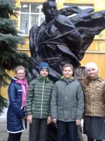 Памятник герою Советского Союза Евгению Никонову, улица 50-летия Победы