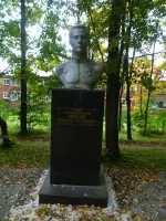 Бюст Героя Советского Союза Черезова Аркадия Степановича (15.05.1923-19.07.1943), Россия, Удмуртская Республика, Красногорский район, село Красногорское
