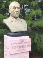 Аллея Героев Суровикино - Город Суровикино, Волгоградская область, Россия, Волгоградская область, Суровикино
