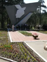 Монумент Вечная слава авиаторам, павшим в боях за Родину, Монинское кладбище