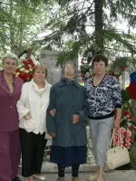 Погибшим воинам от односельчан, Россия, ХМАО, Ханты-Мансийский район, поселок Луговской