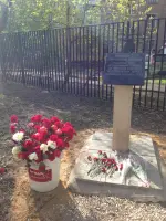 Памятный знак безымянным героям 38 стрелковой дивизии, павшим в битве за Москву, Вяземская улица