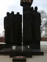 Памятник Воинам-Освободителям, улица Карла Маркса