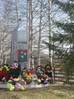 Памятник погибшим в ВОВ и стела «Они вернулись с Победой», Россия, Томская область, Парабельский район, село Старица
