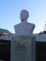 Памятник Герою Советского Союза Абдулле Шангареевичу Ахметову, улица Карла Маркса