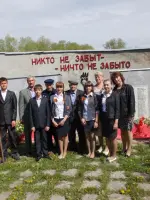 Памятник воинам-землякам, Россия, Саратовская область, Воскресенский район, село Булгаковка