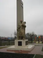 Комплекс воинам-землякам, погибшим в годы Великой Отечественной войны, Россия, Воронежская область, Хохольский район, село Хохол