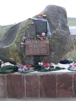 Символический камень воинам-землякам, Россия, Воронежская область, Хохольский район, село Борщево