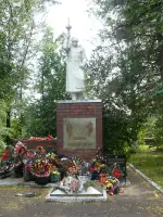Памятник воинам-парфеньевцам, погибшим в годы Великой Отечественной войны, Россия, Костромская область, Парфеньевский район, село Парфеньево
