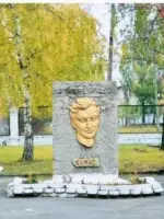 Cтела З.А.Космодемьянской, Россия, Нижегородская область, Дзержинск, поселок Пыра, улица Чкалова, 12