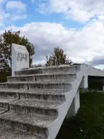 Памятный знак, Россия, Смоленская область, Кардымовский район, деревня Соловьево