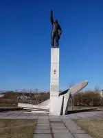 Памятник лейтенанту <nobr>М. Ф. Шаронову</nobr>, Россия, Ленинградская область, Тосненский район, поселок Форносово