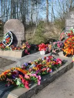 памятник связистам погибшим в ВОВ в селе Мегра Вытегорского района Вологодской области, Россия, Вологодская область, Вытегорский район, село Мегра