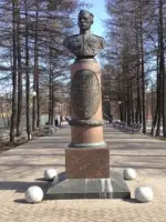 Бюст Кунгурцева Евгения Максимовича Дважды Героя Советского Союза, Россия, Удмуртская Республика, Ижевск, Индустриальный район