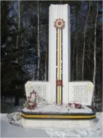 Памятник в честь воинов, павших на поле боя в годы Великой Отечественной войны., Россия, Республика Бурятия, Северо-Байкальский район, поселок Верхняя Заимка