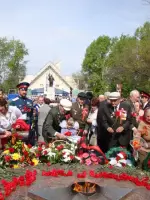 Памятник «Воин-освободитель», Комсомольский проспект