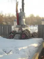 Братское захоронение в деревне Липшани, Россия, Псковская область, Локнянский район, деревня Липшани