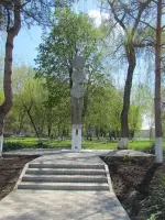 Памятный знак – Стела, улица Бонивура