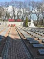 Братское кладбище Советских воинов, набережная Лебедева