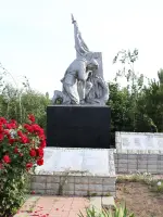 Памятник павшим воинам - станица Малая Лучка, Дубовский район, Ростовская область, Россия, Ростовская область, Дубовский район, станица Малая Лучка