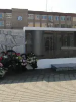 Памятник Воинам-землякам, Россия, Москва, поселок Шишкин Лес