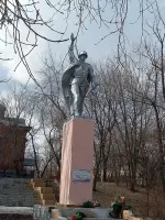 Монумент «Слава героям 1941-1945» п.Уральский Нытвенского района Пермского края, Россия, Пермский край, Нытвенский район, поселок городского типа Уральский