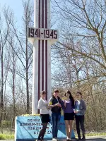 Обелиск воинам-односельчанам, Россия, Республика Крым, Нижнегорский район, село Изобильное