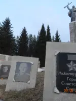 Мемориальный комплекс в г. Нижняя Тура Свердловской области, улица Строителей