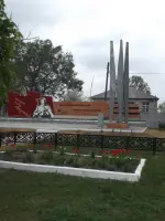Памятник «Павшим односельчанам», село Луговое, Россия, Воронежская область, Богучарский район, село Луговое, Советская улица
