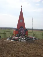 Памятник воинам Сталинградского и Донского фронтов павшим в боях за Родину ноябрь 1942 г. – январь 1943 г., Россия, Волгоградская область, Калачевский район, поселок Комсомольский