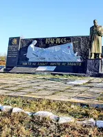 Мемориал павшим воинам ВОВ – поселок Доброполье, Милютинский район, Ростовская область, Россия, Ростовская область, Милютинский район, поселок Доброполье
