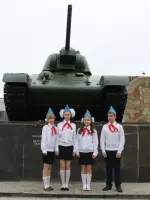 Танк Т-34 – памятник в честь рабочих Сталинградского тракторного завода., площадь имени Дзержинского