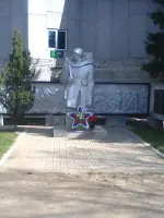 Памятник боевой Славы 106 работникам фабрики «Парижская Коммуна», Тутаевское шоссе