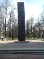 Обелиск в честь 30-летия Победы, улица Чайковского
