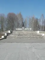 Мемориальный комплекс памяти односельчан павших на полях сражений Великой Отечественной войны., Советская улица
