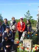 Памятник лётчикам в д.Шманы Новосокольнического района, Россия, Псковская область, Новосокольнический район, деревня Шманы