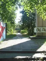 Памятник-стелла в честь 107 стрелковой бригады, улица 107-й Бригады