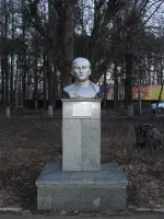 Бюст Герою Советского Союза <nobr>З. Ф. Прохорову</nobr>
      , аллея Героев
