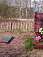 Мемориал, посвящённый ученикам Шокшинской школы, павшим в боях за Родину в годы Великой Отечественной войны, Россия, Республика Карелия, Прионежский район, село Шокша