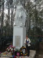 Братское кладбище советских воинов, погибших в борьбе с фашистами, Россия, Ленинградская область, Кировский район, поселок городского типа Мга