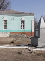 Братская могила ВОВ - станция Гремечая, Котельниковский район, Волгоградская область, Россия, Волгоградская область, Котельниковский район, поселок при станции Гремячая
