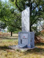 Памятная стела воинам ВОВ - поселок Разлатный, Морозовский район, Ростовская область, Россия, Ростовская область, Морозовский район, поселок Разлатный